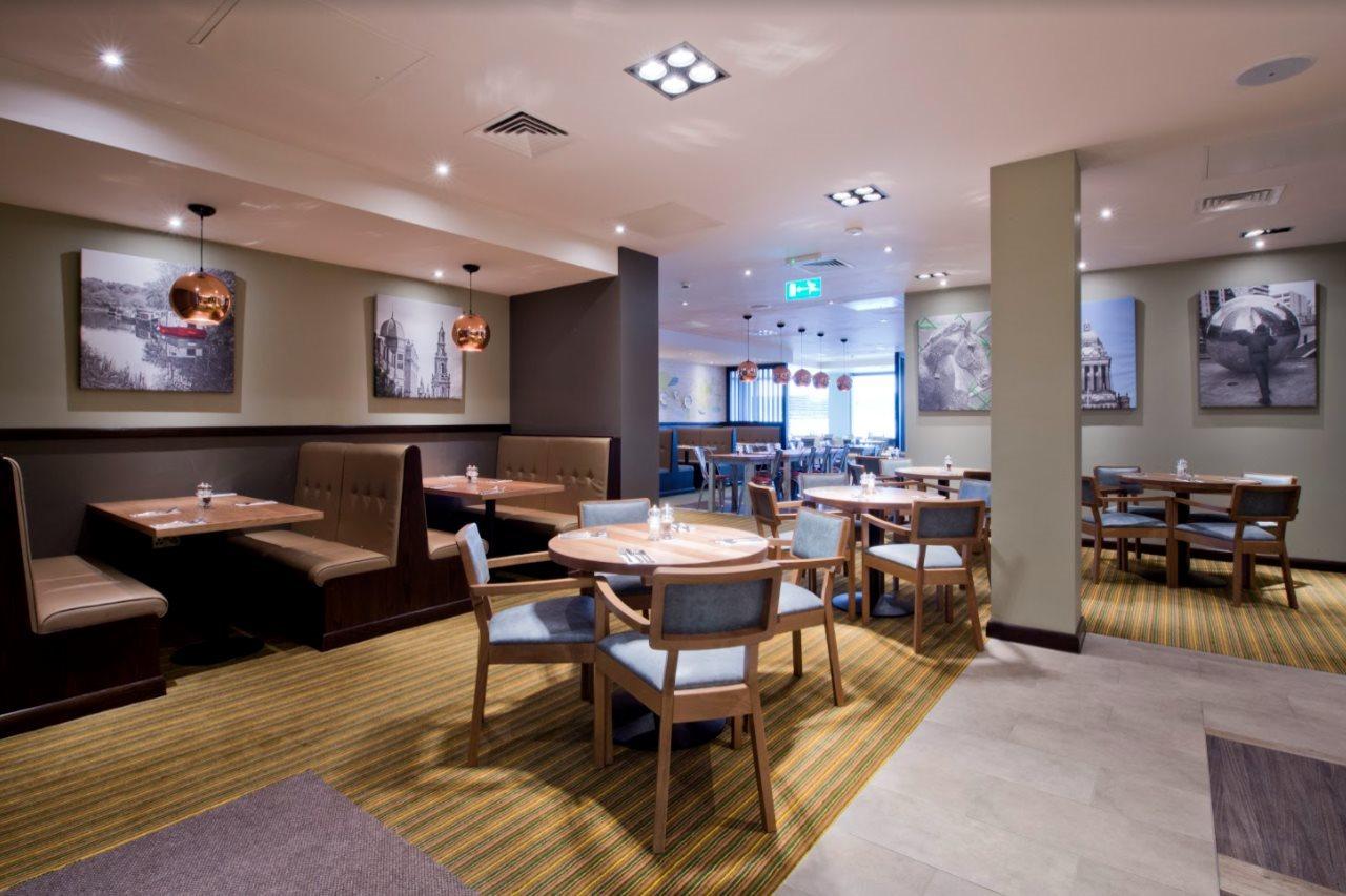 Premier Inn Leeds City Centre Esterno foto